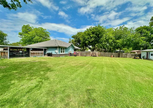 Homes for sale in Ranger, TX | 121 N Homer St, Ranger, TX 76470 | MLS# 21275779