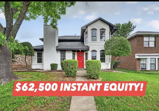 Photo 1 of Sale Pending at 3025 David Dr, Rowlett, TX 75088 | MLS# 21260607 | Listing updated on 2026-08-27