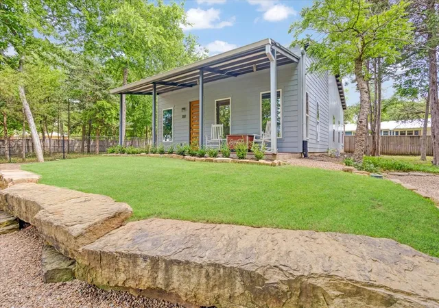 Homes for sale in Pottsboro, TX | 202 Parker Dr, Pottsboro, TX 75076 | MLS# 21270691