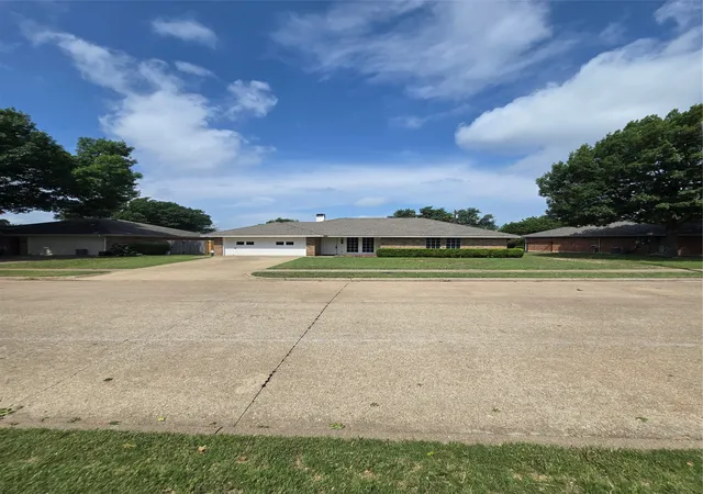 Homes for sale in Midlothian, TX | 9 Marvin Gdns, Midlothian, TX 76065 | MLS# 21275837