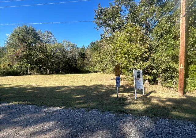 Photo 3 of Land for sale at 0 Lake Ln, Eustace, TX 75124 | MLS# 21276080 | Listing updated on 2026-07-22