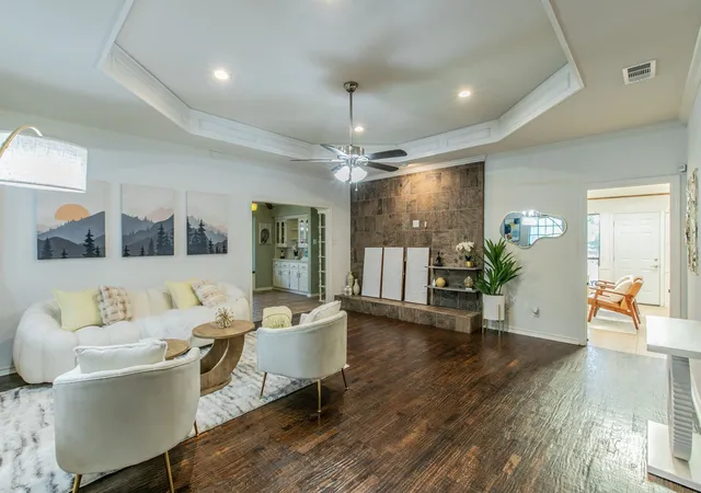 Photo 2 of Sale Pending at 3302 Oxford Dr, Rowlett, TX 75088 | MLS# 21248254 | Listing updated on 2026-09-01