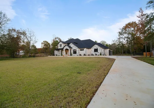 Homes for sale in Bullard, TX | 800 Stone Chimney Rd, Bullard, TX 75757 | MLS# 21275995