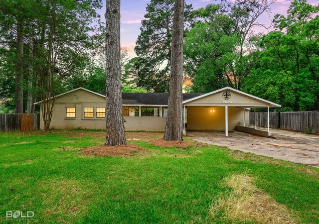 Photo 2 of Single family home for sale at 9434 Palmetto Ln, Shreveport, LA 71118 | MLS# 21276187 | Listing updated on 2026-08-26