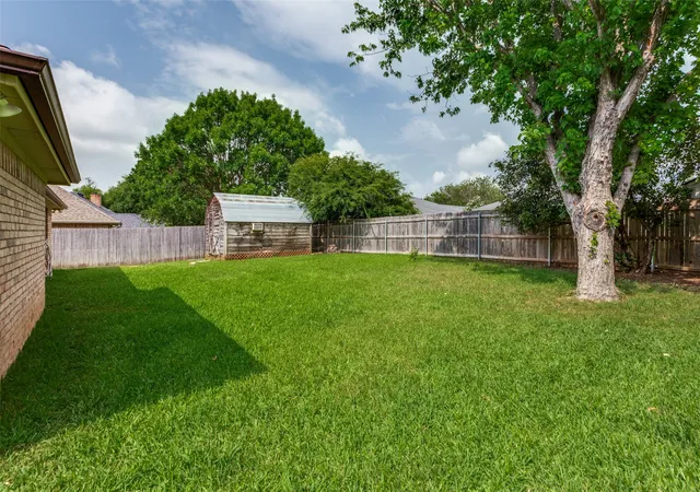 Homes for sale in Burleson, TX | 1213 Downwood Dr, Burleson, TX 76028 | MLS# 21263106