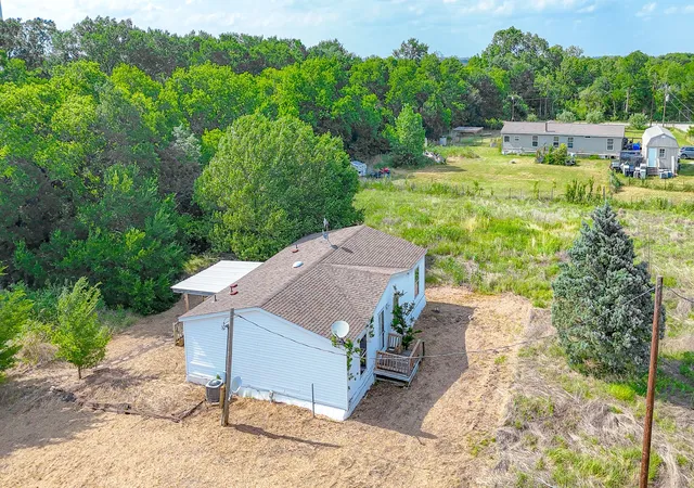 Photo 4 of Manufactured home for sale at 1612 Wilson Rd, Waxahachie, TX 75165 | MLS# 21274267 | Listing updated on 2026-07-27