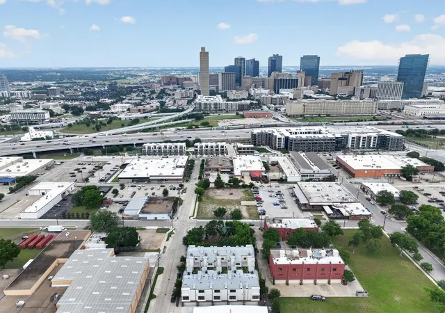 Photo 40 of Sale Pending at 321 College Ave, Fort Worth, TX 76104 | MLS# 21275536 | Listing updated on 2026-08-31