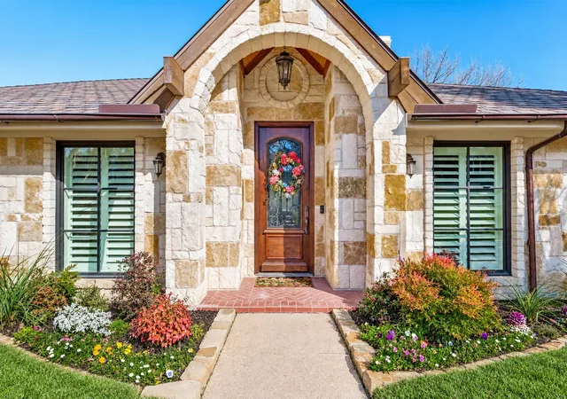 Photo 2 of Single family home for sale at 9159 Dunmore Dr, Dallas, TX 75231 | MLS# 21276244 | Listing updated on 2026-10-08