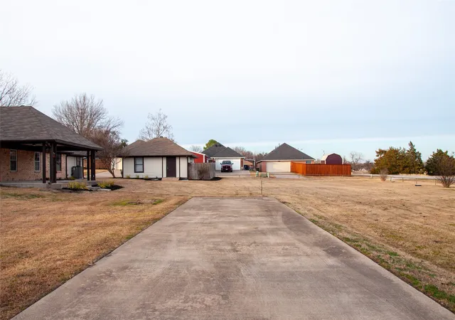 4th image of 3104 Canton St, Greenville, TX 75402 | MLS# 21261642