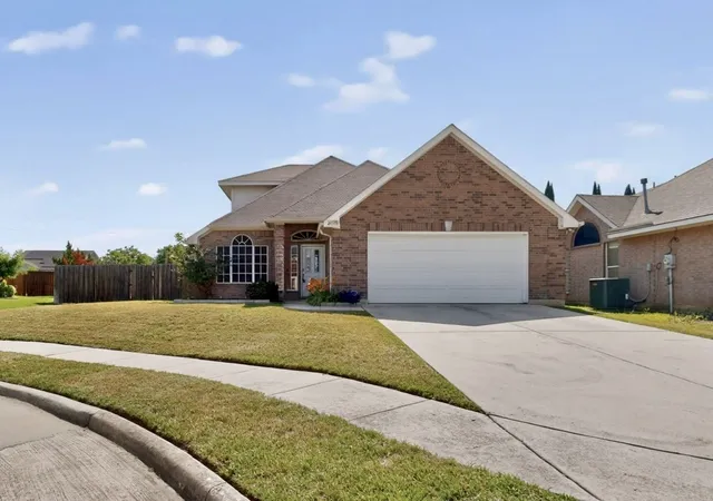 Homes for sale in Haltom City, TX | 5720 Colorado Ct, Haltom City, TX 76137 | MLS# 21274837