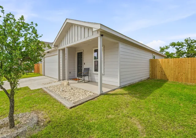 Homes for sale in Tolar, TX | 248 Peace Lily Wy, Tolar, TX 76476 | MLS# 21276420