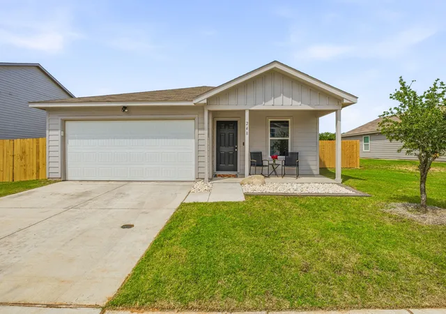 Homes for sale in Tolar, TX | 248 Peace Lily Wy, Tolar, TX 76476 | MLS# 21276420