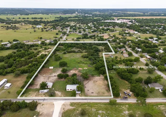 Homes for sale in Meridian, TX | 418 S Broadway St, Meridian, TX 76665 | MLS# 21273040