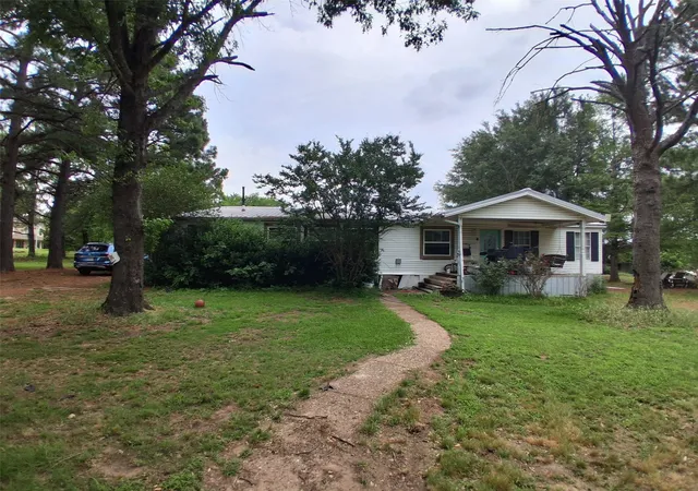 Homes for sale in Alba, TX | 400 Hopkins St, Alba, TX 75410 | MLS# 21276511