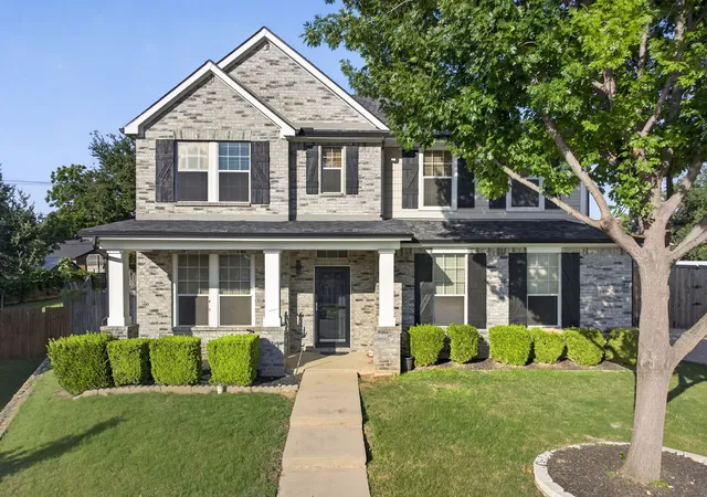 Photo 2 of Single family home for sale at 5816 Hilton Head Dr, North Richland Hills, TX 76180 | MLS# 21275069 | Listing updated on 2026-08-29