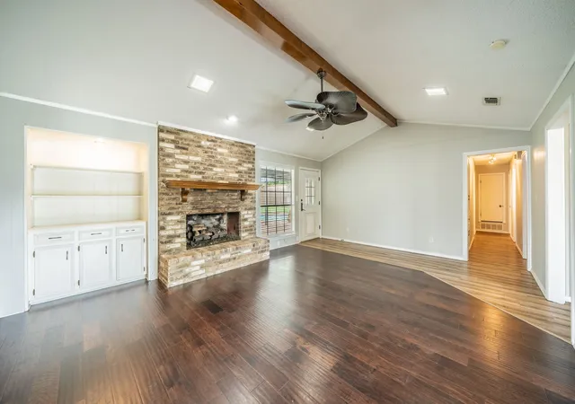 Homes for sale in Carrollton, TX | 1605 Brighton Dr, Carrollton, TX 75007 | MLS# 21275871