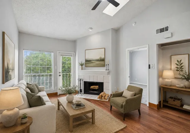 Photo 3 of Condo for sale at 7151 Gaston Ave #907, Dallas, TX 75214 | MLS# 21276089 | Listing updated on 2026-09-28