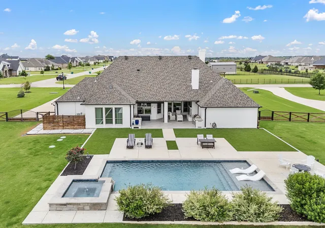 Photo 3 of Sale Pending at 3608 Stardust Ln, Argyle, TX 76226 | MLS# 21274311 | Listing updated on 2026-09-01