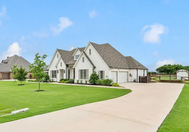 Photo 3 of Sale Pending at 3608 Stardust Ln, Argyle, TX 76226 | MLS# 21274311 | Listing updated on 2026-09-01