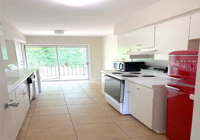 5th image of 7000 Creswell Rd #215, Shreveport, LA 71106 | MLS# 21274407