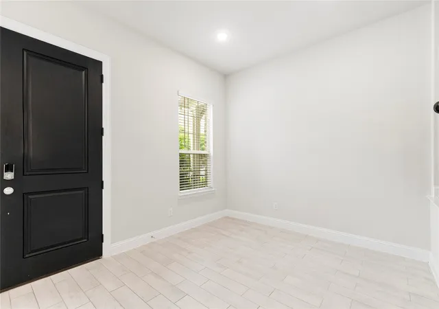 Photo 3 of Sale Pending at 6228 Blythe Dr, Frisco, TX 75035 | MLS# 21276508 | Listing updated on 2026-08-25