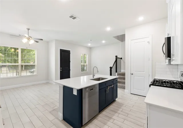 Photo 4 of Sale Pending at 6228 Blythe Dr, Frisco, TX 75035 | MLS# 21276508 | Listing updated on 2026-08-25