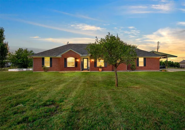 1st image of 274 Dove Hill Ln, China Spring, TX 76633 | MLS# 21271152