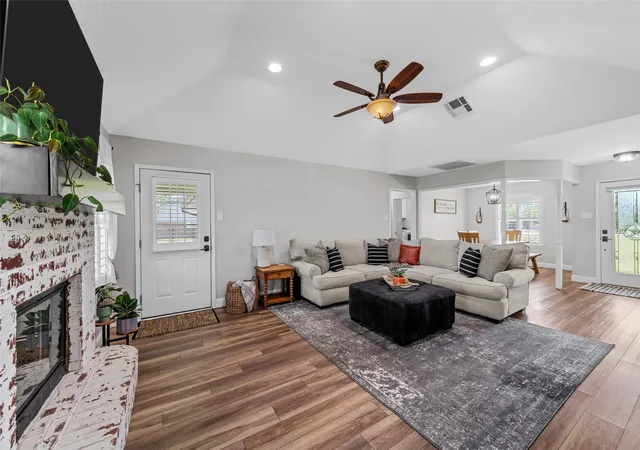 5th image of 274 Dove Hill Ln, China Spring, TX 76633 | MLS# 21271152