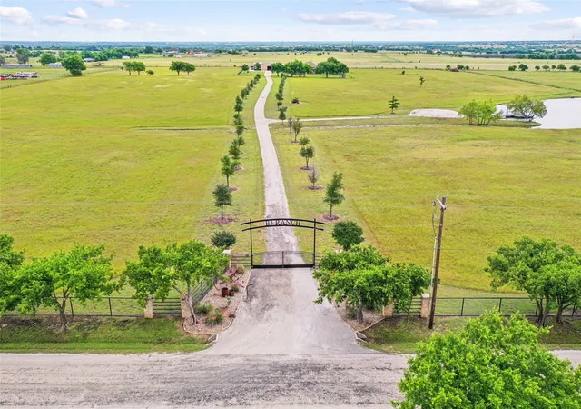 Homes for sale in Sanger, TX | 10400 Freeman Rd, Sanger, TX 76266 | MLS# 21266393