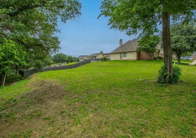 Homes for sale in Woodway, TX | 17058 Dominion Dr, Woodway, TX 76712 | MLS# 21276843