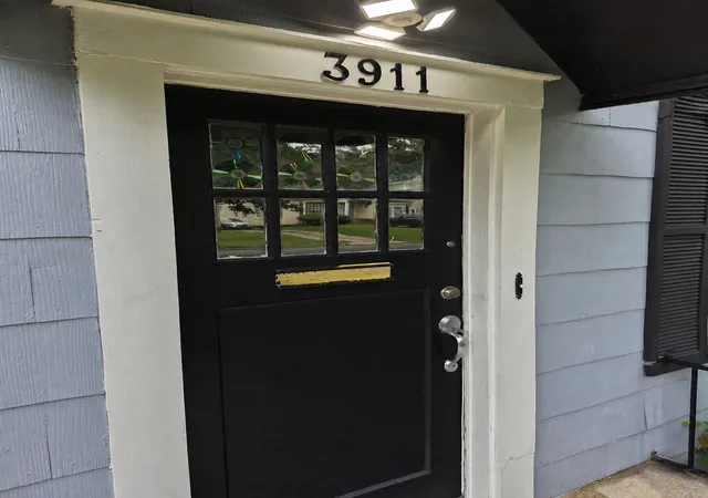 Photo 2 of Single family home for sale at 3911 Maryland Ave, Shreveport, LA 71106 | MLS# 21275117 | Listing updated on 2026-09-16