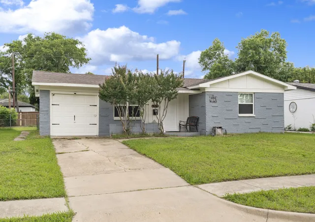 Photo 2 of Single family home for sale at 517 Hardy Dr, Garland, TX 75041 | MLS# 21276829 | Listing updated on 2026-08-17
