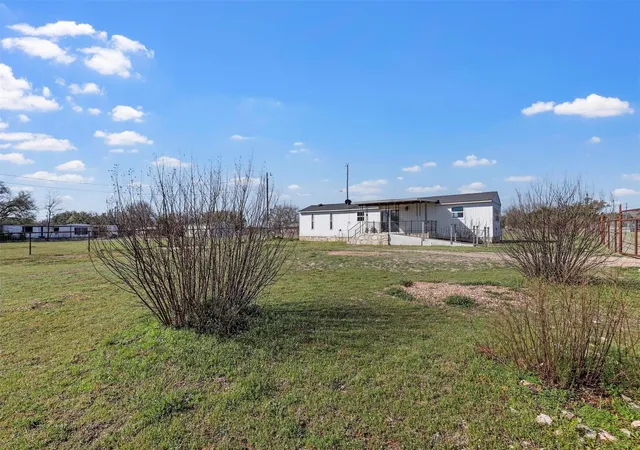 Homes for sale in Granbury, TX | 3205 Oak Hill Dr, Granbury, TX 76048 | MLS# 21276460