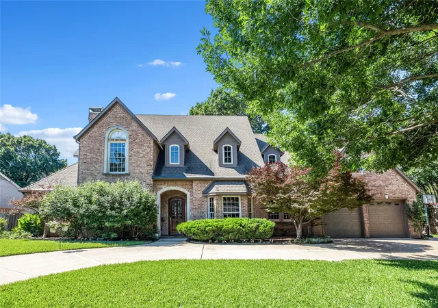 Photo 1 of Sale Pending at 5308 Del Roy Dr, Dallas, TX 75229 | MLS# 21276336 | Listing updated on 2026-07-23
