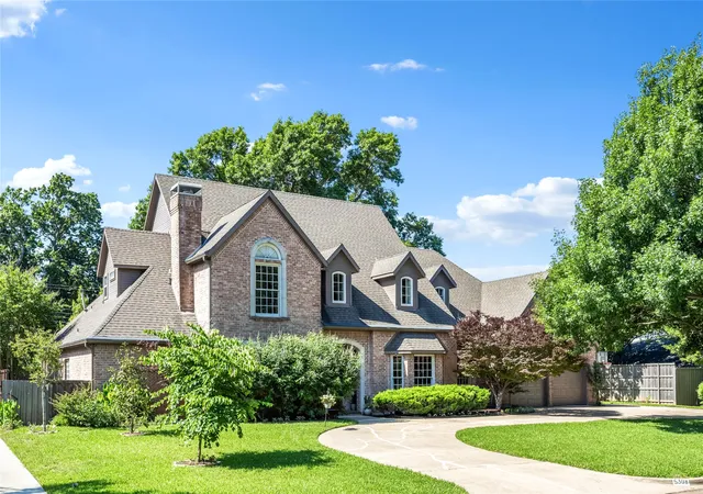 Photo 2 of Sale Pending at 5308 Del Roy Dr, Dallas, TX 75229 | MLS# 21276336 | Listing updated on 2026-07-23