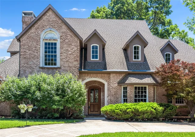 Photo 3 of Sale Pending at 5308 Del Roy Dr, Dallas, TX 75229 | MLS# 21276336 | Listing updated on 2026-07-23