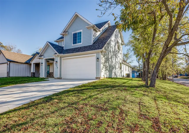 Homes for sale in Denison, TX | 430 W Munson St, Denison, TX 75020 | MLS# 21276149