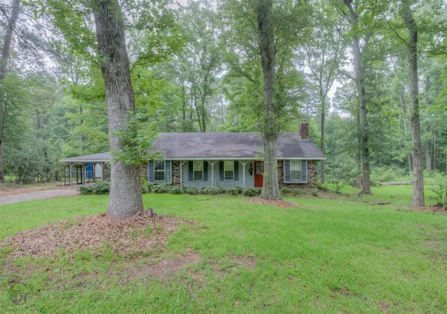 Photo 3 of Single family home for sale at 7971 Timmons Trl, Shreveport, LA 71107 | MLS# 21273712 | Listing updated on 2026-09-30