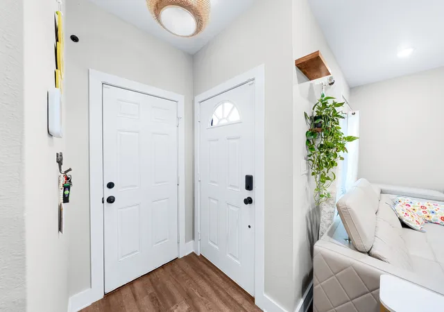 Photo 4 of Single family home for sale at 700 Carter St, Sulphur Springs, TX 75482 | MLS# 21277130 | Listing updated on 2026-08-24
