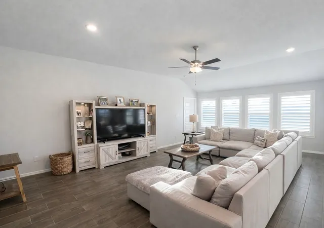 Photo 2 of Single family home for sale at 6609 Adderly Rd, Pilot Point, TX 76258 | MLS# 21277129 | Listing updated on 2026-08-27