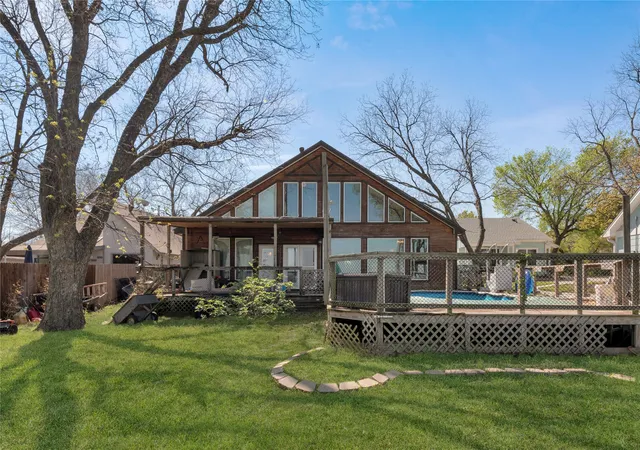 3rd image of 2460 Indian Cove St, Fort Worth, TX 76108 | MLS# 21277118