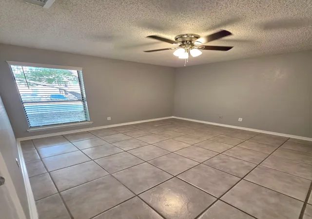 Homes for sale in Arlington, TX | 1308 Memory Ln, Arlington, TX 76011
