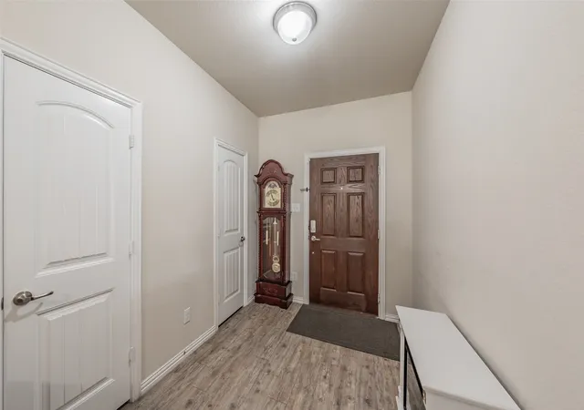 Photo 3 of Single family home for sale at 2841 Mesquite Rd, Fort Worth, TX 76111 | MLS# 21276752 | Listing updated on 2026-08-22