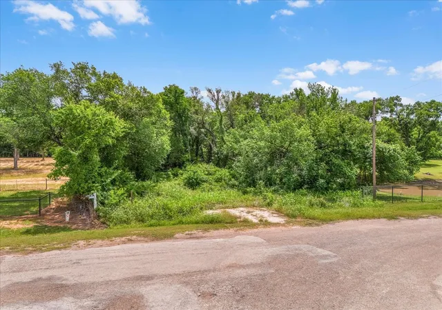 Photo 1 of Land for sale at 840 Quail Park Ln, Cleburne, TX 76031 | MLS# 21276998 | Listing updated on 2026-09-29