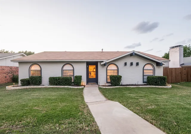 Homes for sale in Carrollton, TX | 3129 Windsor Rd, Carrollton, TX 75007 | MLS# 21275142