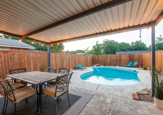 Homes for sale in Carrollton, TX | 3129 Windsor Rd, Carrollton, TX 75007 | MLS# 21275142