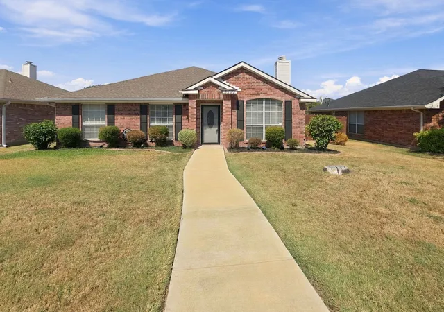 Photo 1 of Single family home for sale at 3309 Welch Ln, Sachse, TX 75048 | MLS# 21276677 | Listing updated on 2026-09-25