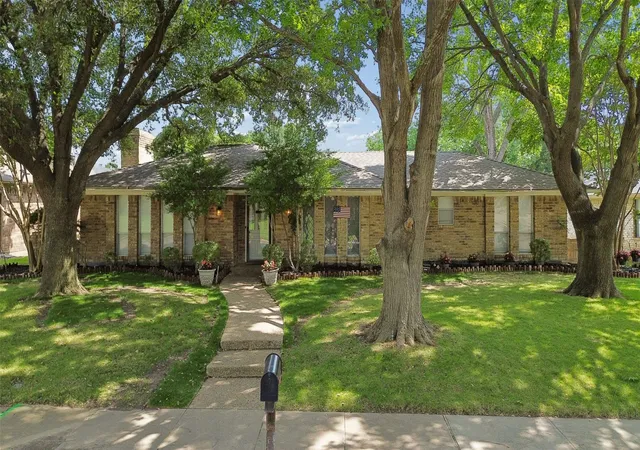 Photo 1 of Sale Pending at 2708 Downing Dr, Plano, TX 75023 | MLS# 21277331 | Listing updated on 2026-08-28