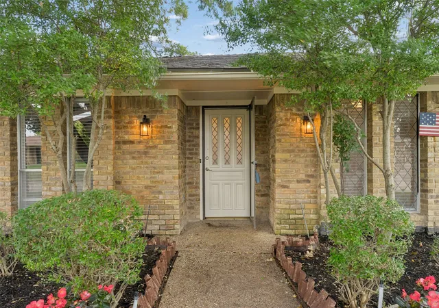 Photo 2 of Sale Pending at 2708 Downing Dr, Plano, TX 75023 | MLS# 21277331 | Listing updated on 2026-08-28