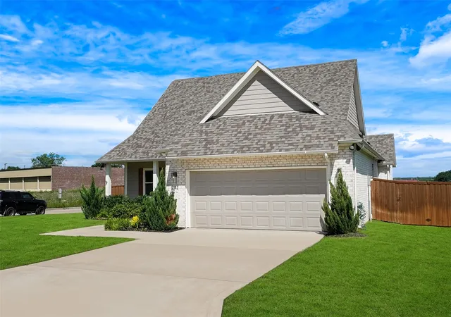 Homes for sale in Pottsboro, TX | 292 Bent Oak Dr, Pottsboro, TX 75076 | MLS# 21277366